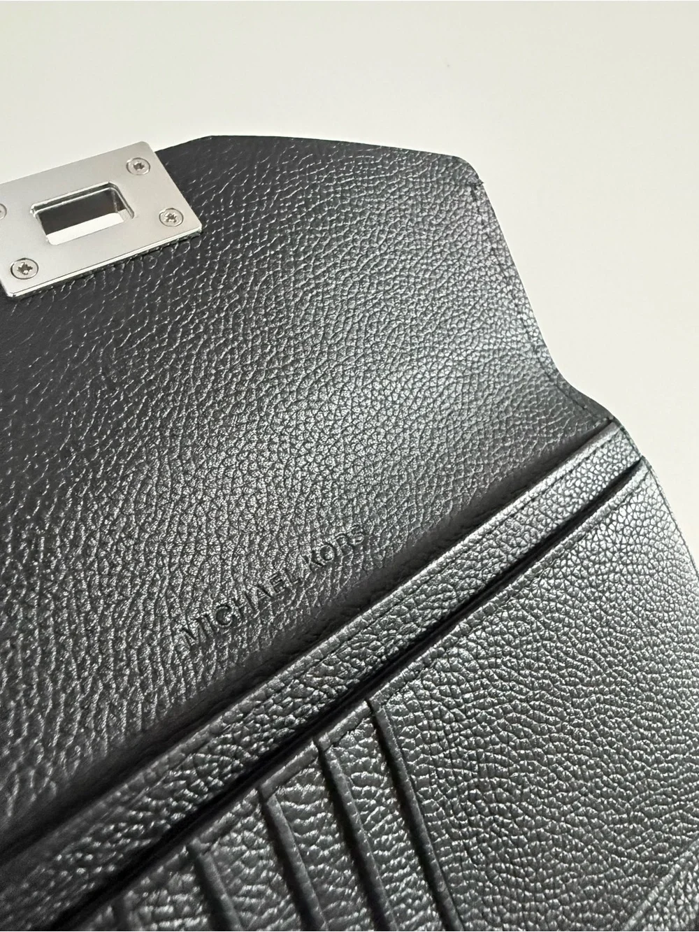 Michael Kors Cassie Trifold Wallet Leather Black Turn Lock